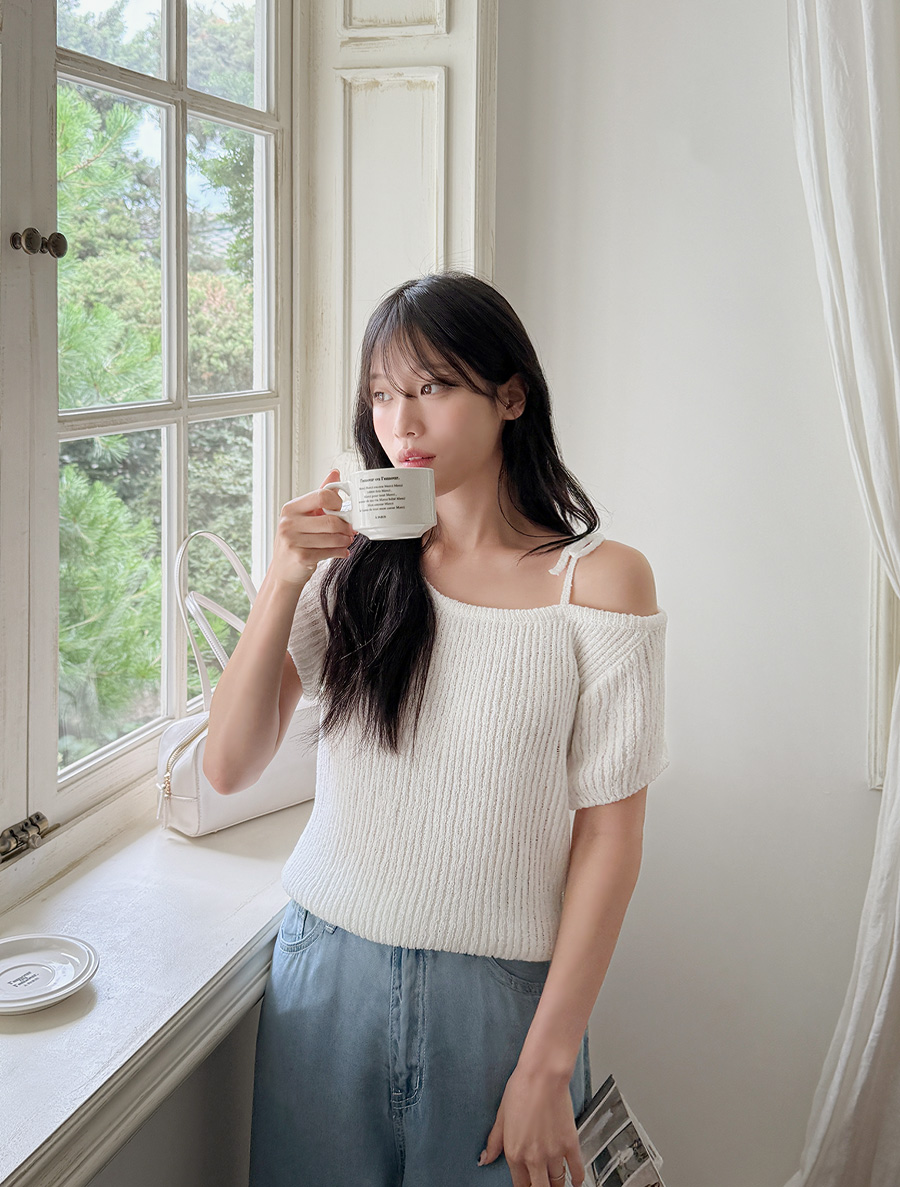 [EVELLET] Lattemew 蝴蝶結針織衫