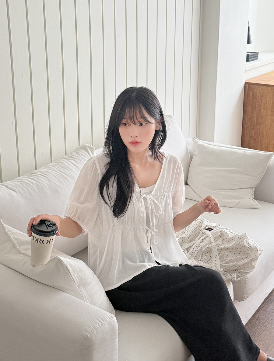 Erta 透明蝴蝶結女襯衫