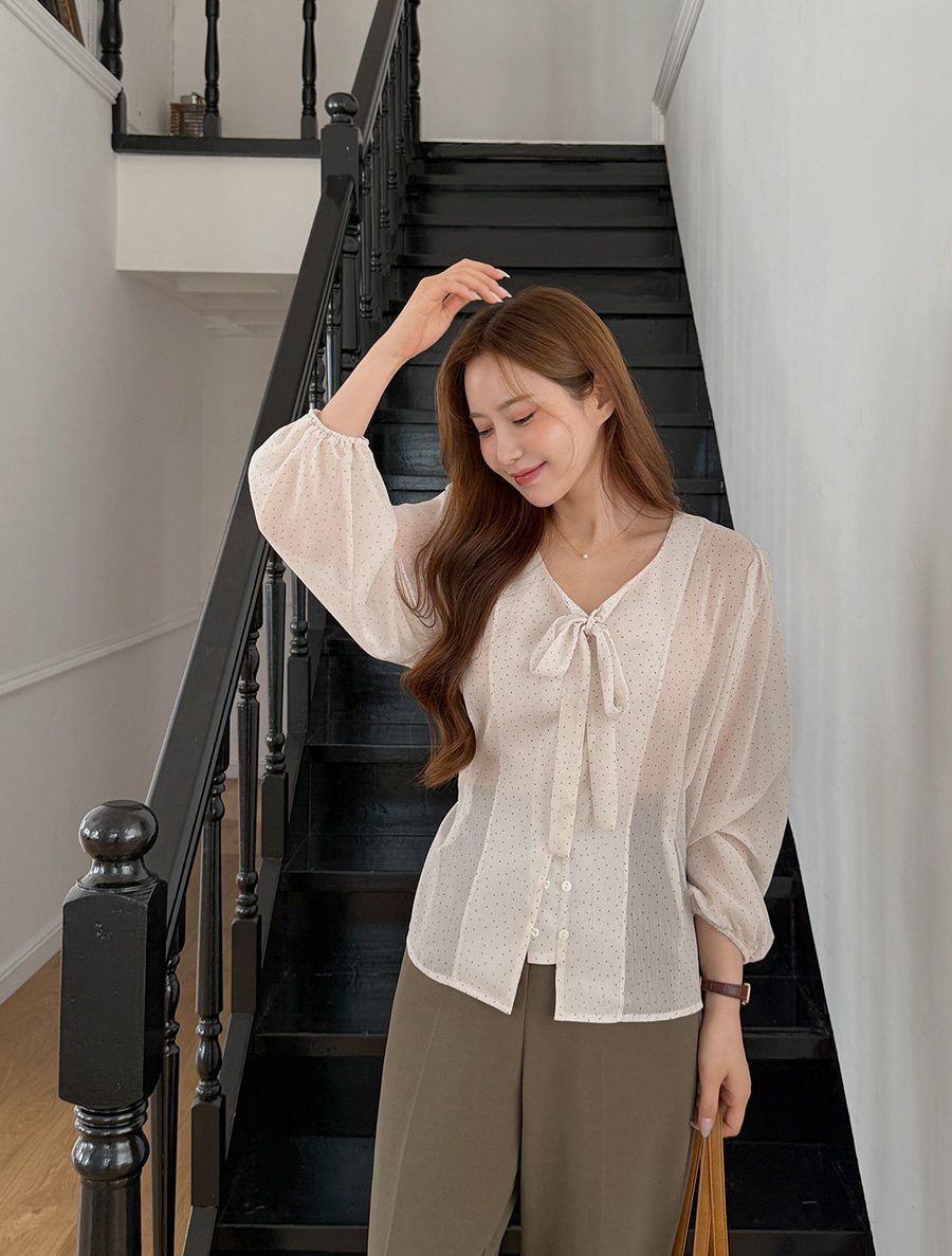Stef Tie Button 女士汗衫