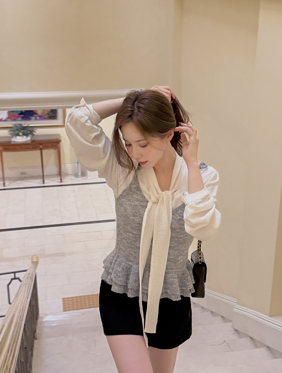 Mizenp 羊皮荷葉邊刺繡胸衣