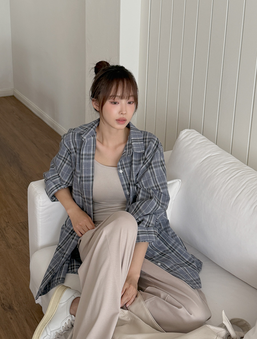 低腰格紋翻領大衣