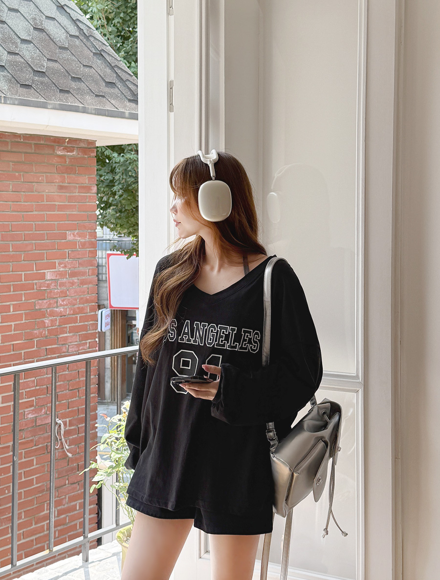 Kepua V領字母T卹