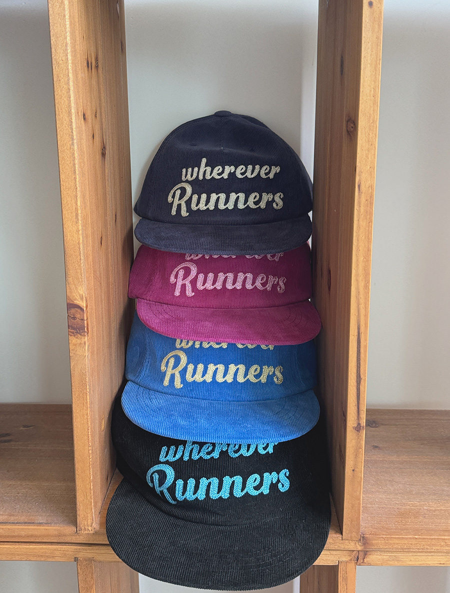 Branell 燈芯絨字母露營帽