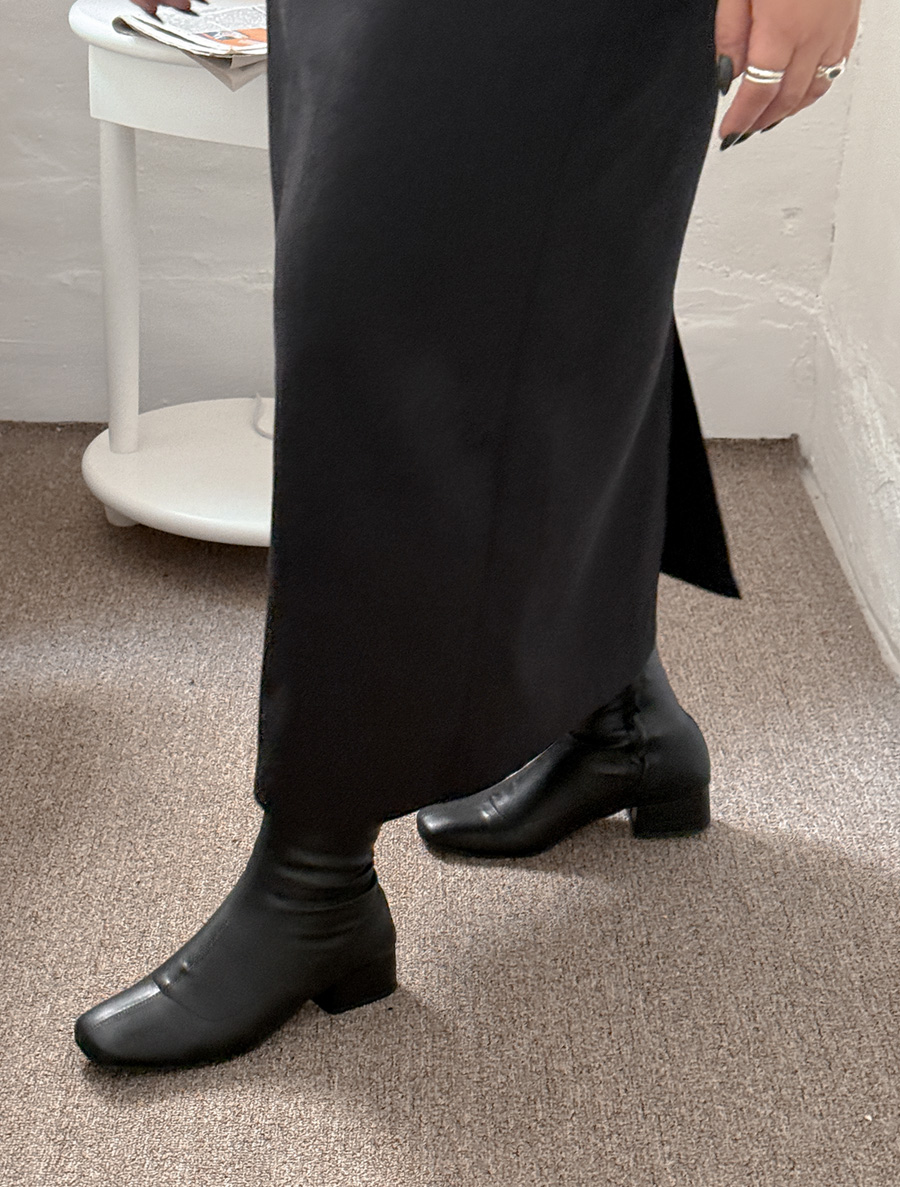 Tudaya 方形皮革短靴（4公分）