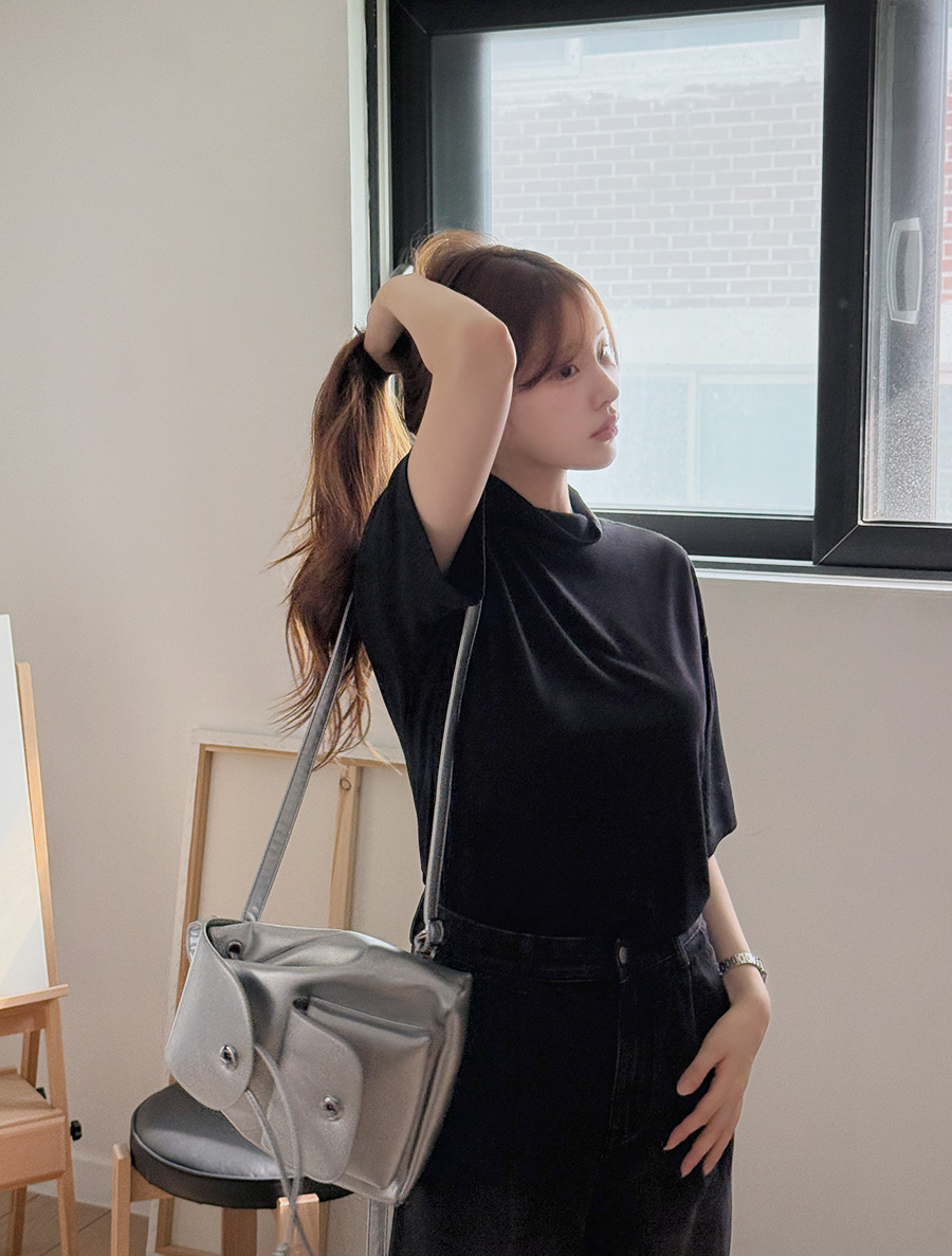 Hachifu 基本款半極地 T 卹