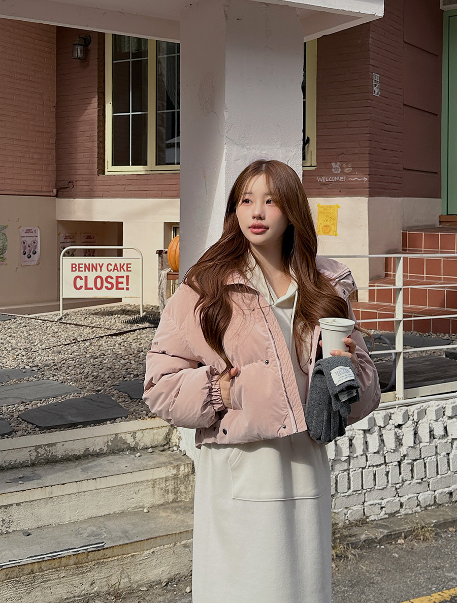 Artiben Wellon 皮革 7 分鐘羽毛連身裙