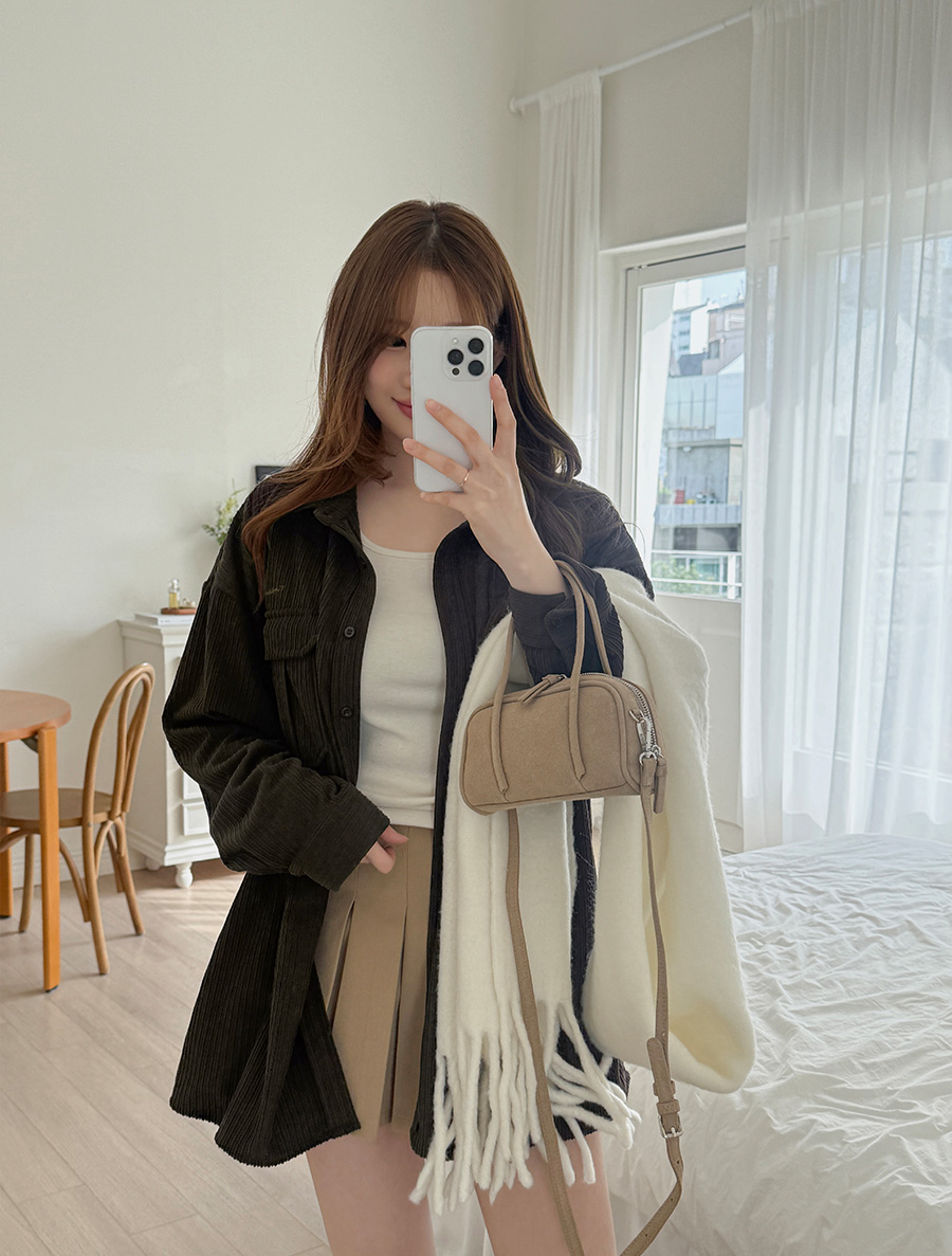 [EVELLET] Lentoff 燈芯絨寬簷刺繡大衣