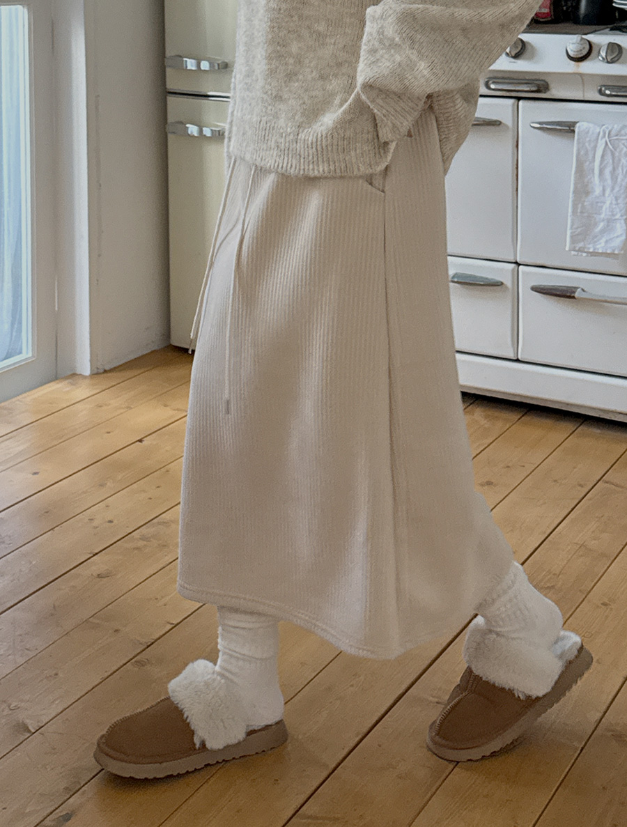 酒紅色羅紋腰帶長袖