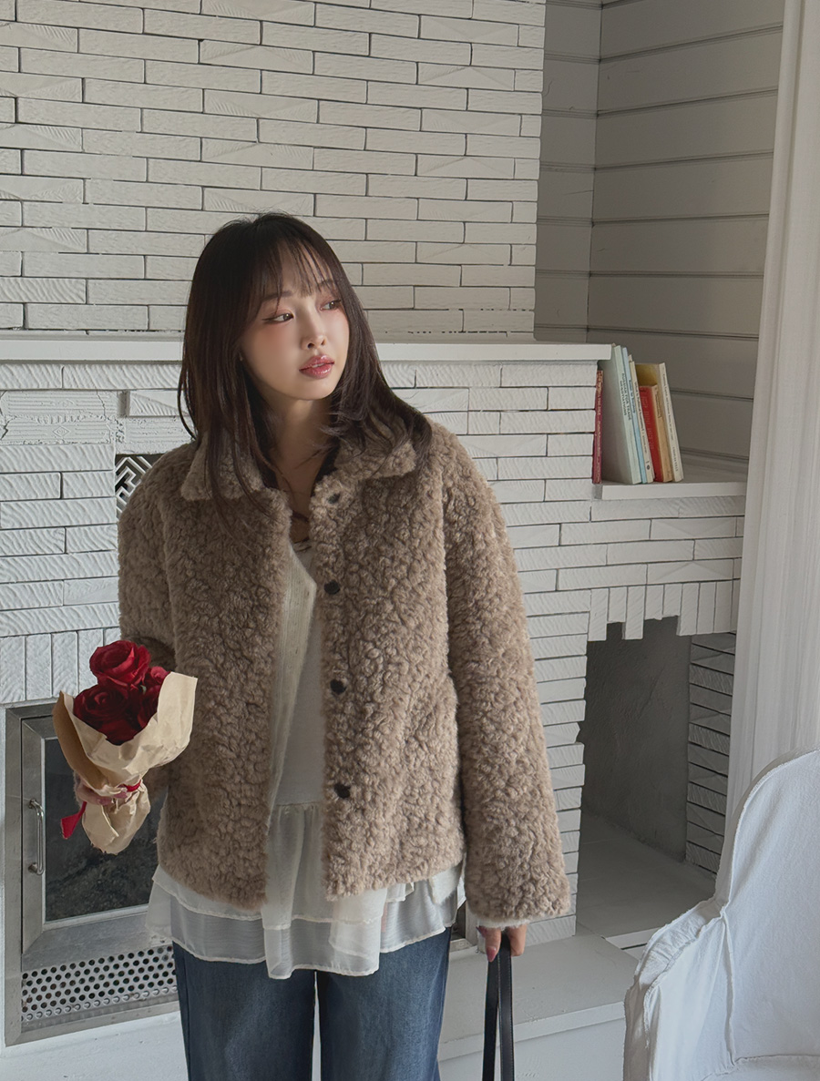 Chephhen 領 人造毛皮草紐扣外套套裝