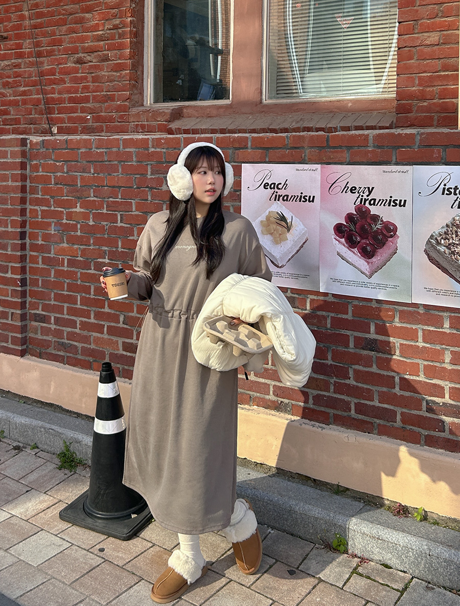 [EVELLET] Monote Lettering 串長洋裝