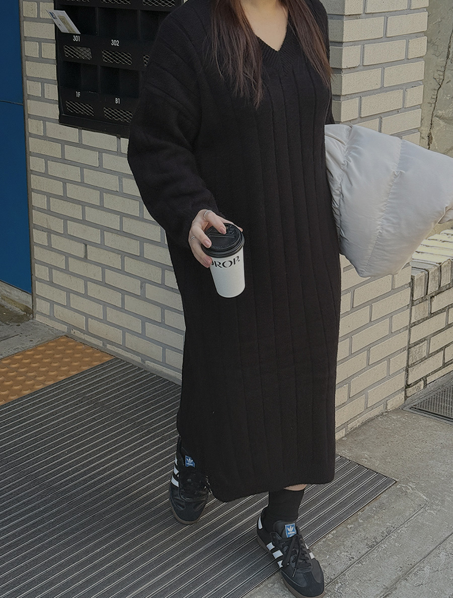 [EVELLET] Merci V領長度特定刺繡洋氣