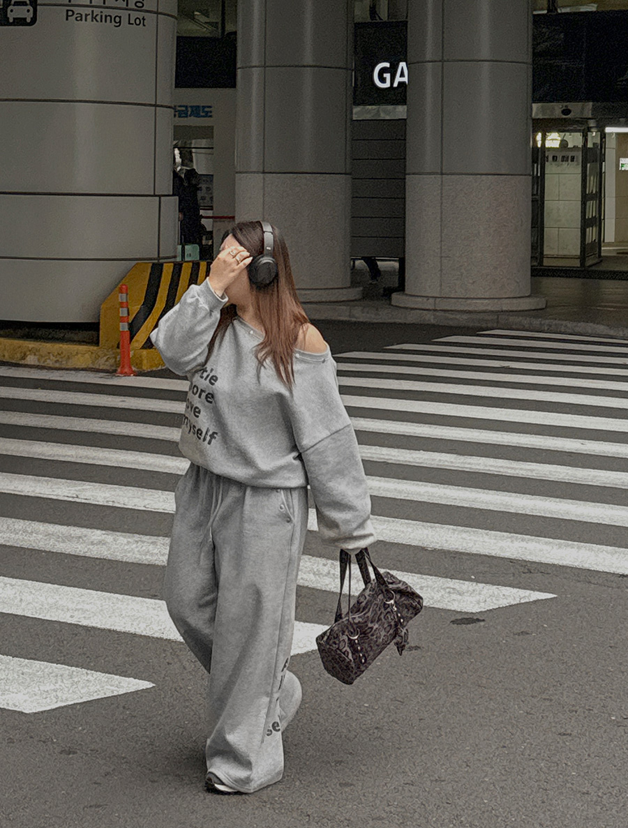 【獨家】Muadden 抓絨字母長腰褲