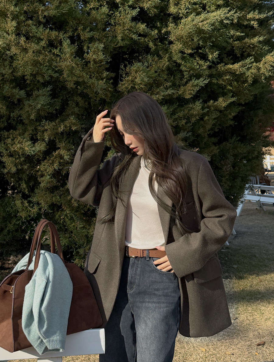 Hachion 羊毛單體外置女人