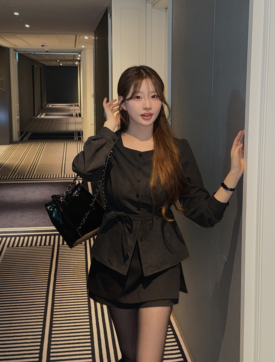 [EVELLET] Ediren 皮革/腰帶方領女用內衣