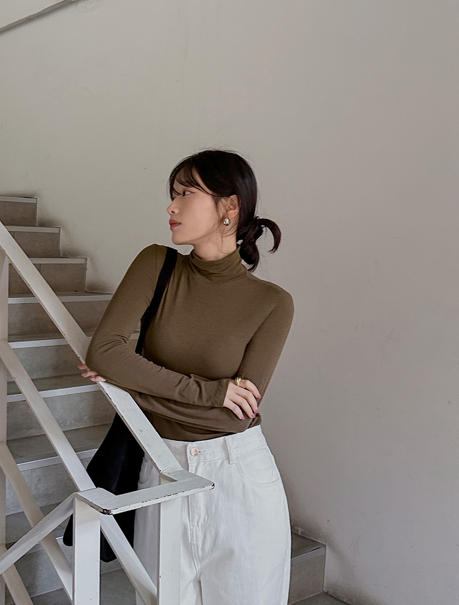 [EVELLET] Aeoldyn 人造絲羊皮極地 T 卹