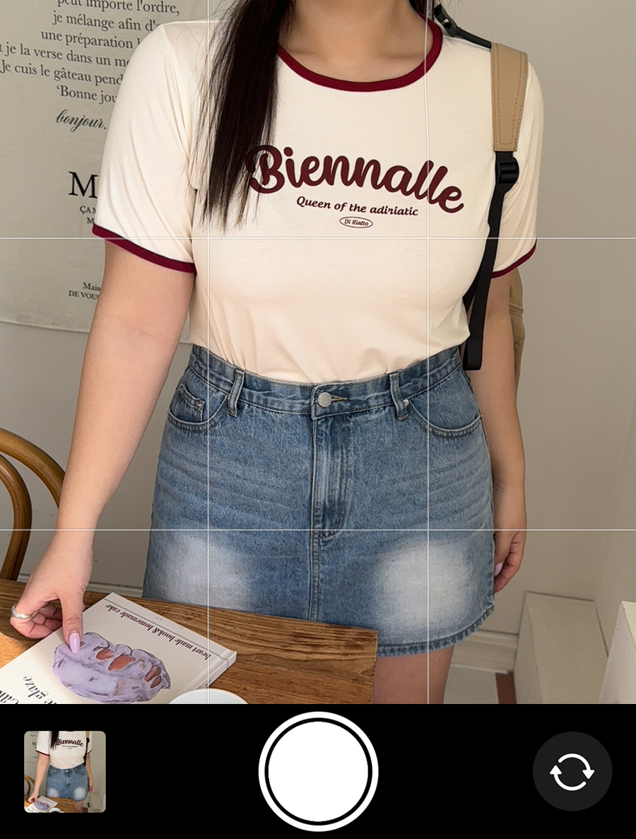 [EVELLET] Pepua 字母拼色T卹