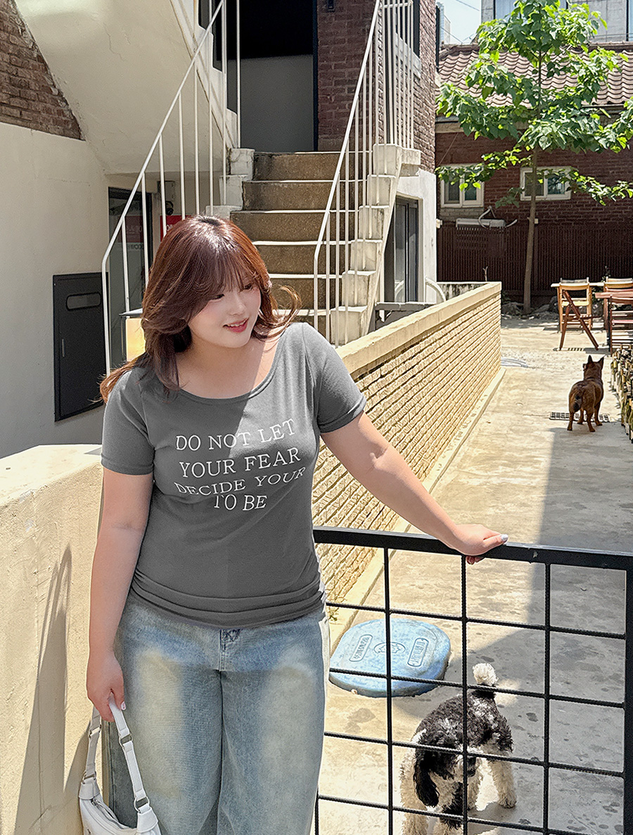 [EVELLET] Muenle透明字母露肩T卹