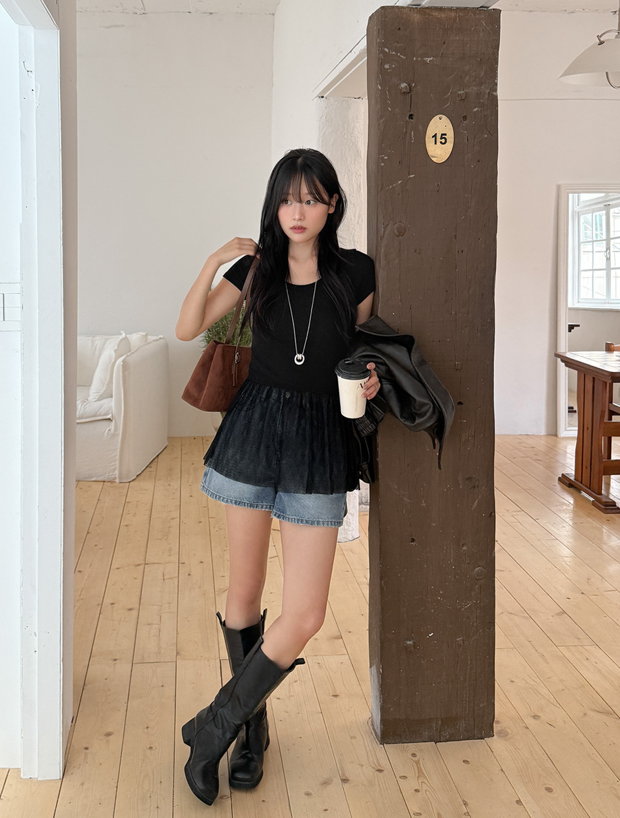 [EVELLET] Doner 褶皺荷葉邊開衩T卹襯衫